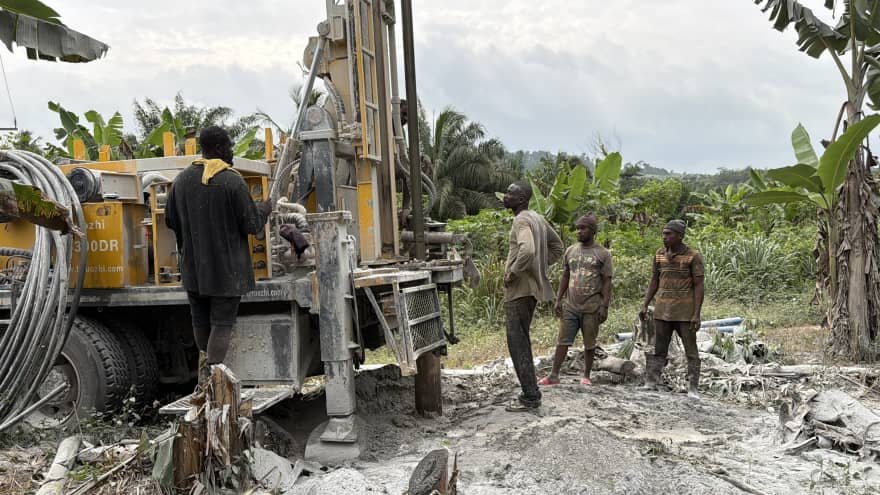 Daakyepa Initiative Ghana volunteer and community activity