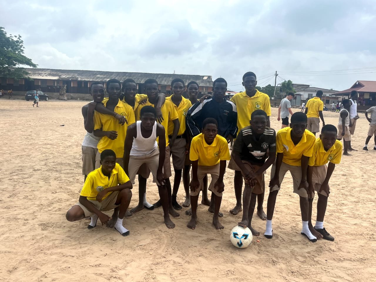 Daakyepa Initiative Ghana volunteer and community activity