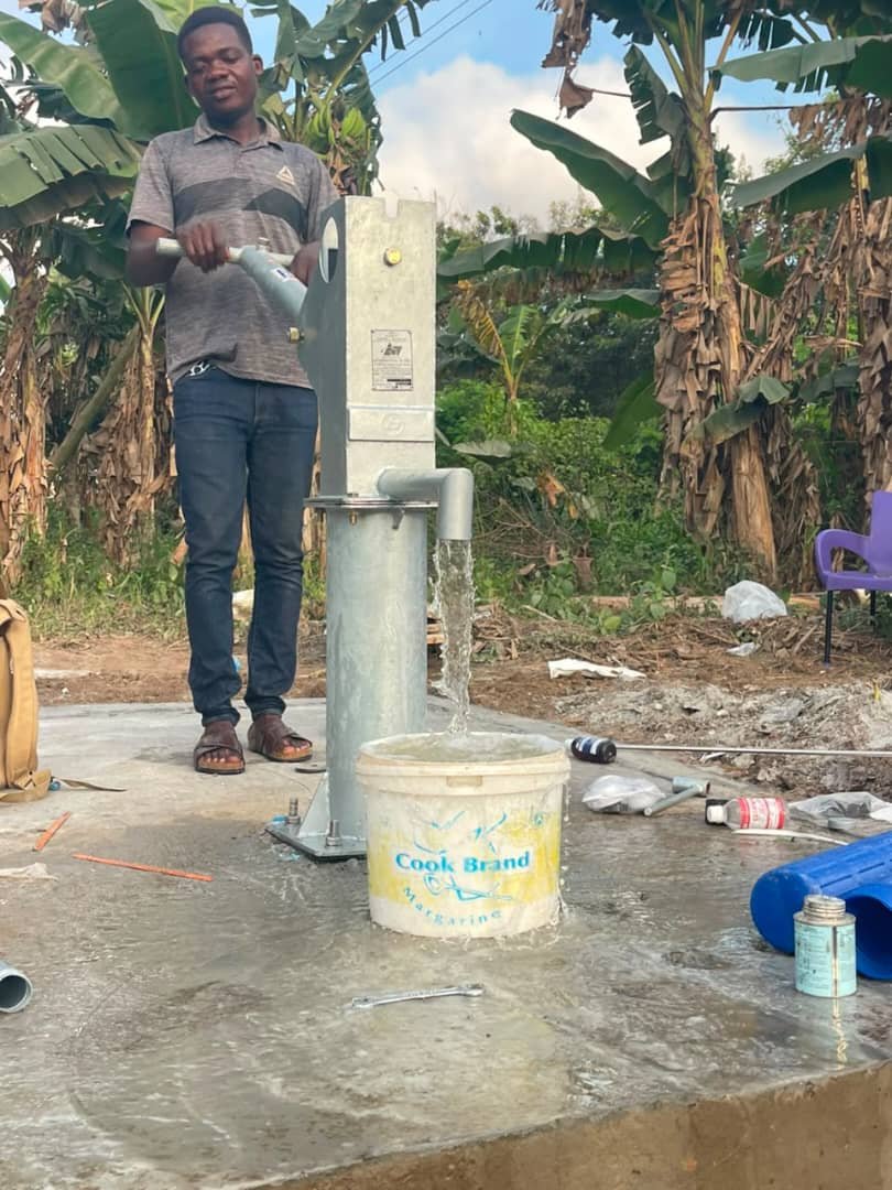 Daakyepa Initiative Ghana volunteer and community activity