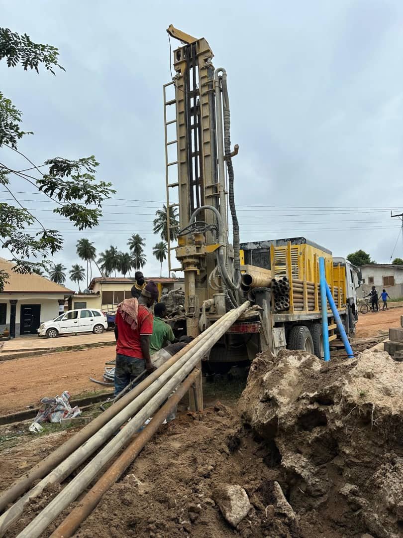 Daakyepa Initiative Ghana volunteer and community activity